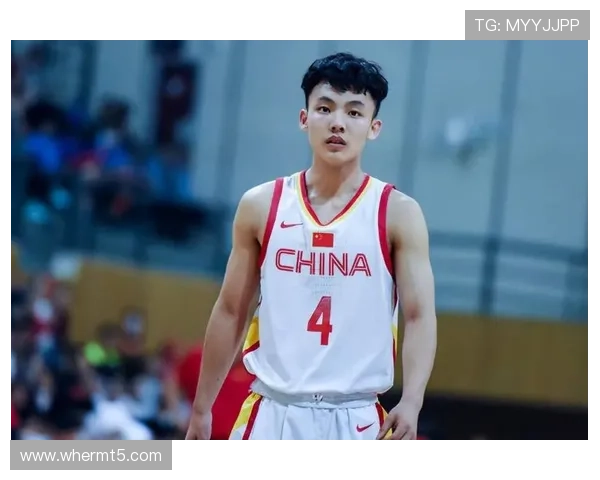 徐杰谈重返男篮国家队 激动之情溢于言表 表示将全力以赴拼搏奋进 徐杰谈重返男篮国家队 激动之情溢于言表 表示将全力以赴拼搏奋进